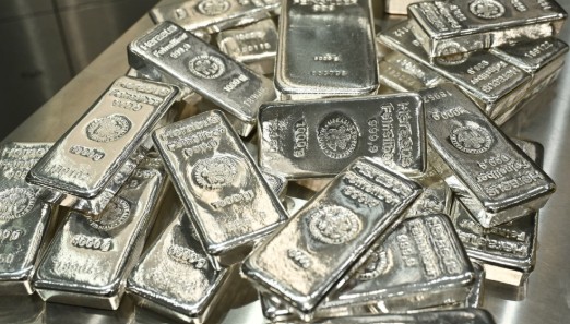 Silver and Copper Hit Record Highs After CME Outage Sparks Wild Market Rally